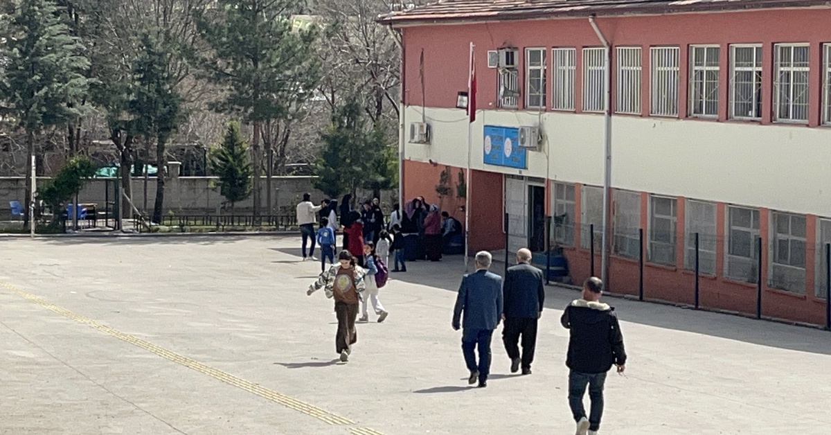 DMM’den okullara alınacak temizlik görevlileri ile ilgili açıklama