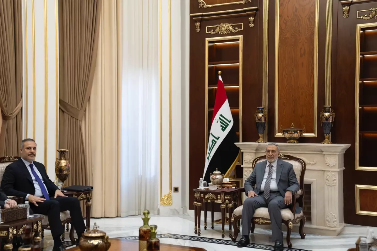 Dışişleri Bakanı Hakan Fidan, Bağdat’ta Irak Temsilciler Meclisi Başkanı ile Görüştü
