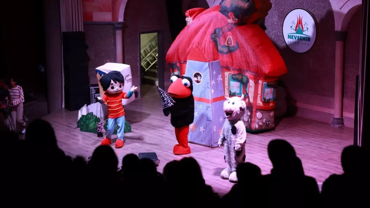 Nevşehir’de ‘Ege ile Gaga’ Müzikali