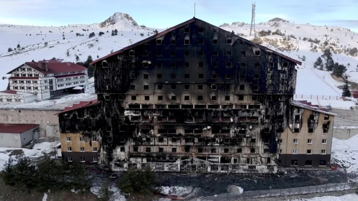 Grand Kartal Otel’in sahibi Halit Ergül’ün eşi ve çocukları gözaltına alındı